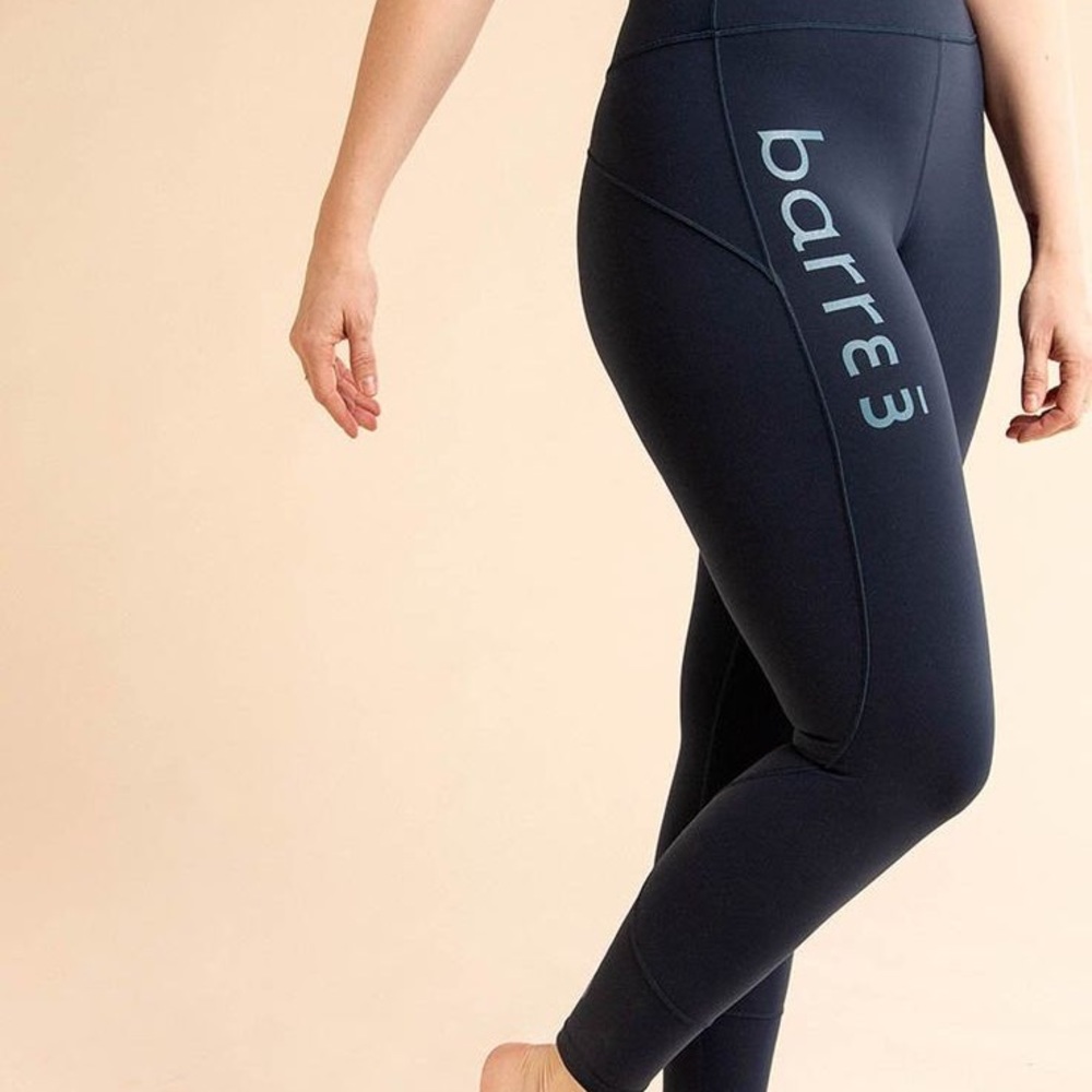 Barre3 x Lululemon In Movement tight size 8. 25” inseam